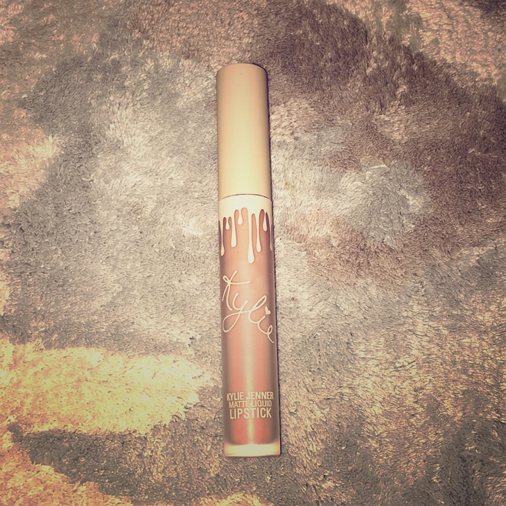 Kylie Jenner Matte Liquid Lipstick - Naked